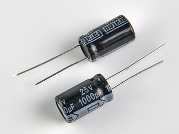 1000мкф 25в 105° CD110 (10Х16) конденсатор FARATON