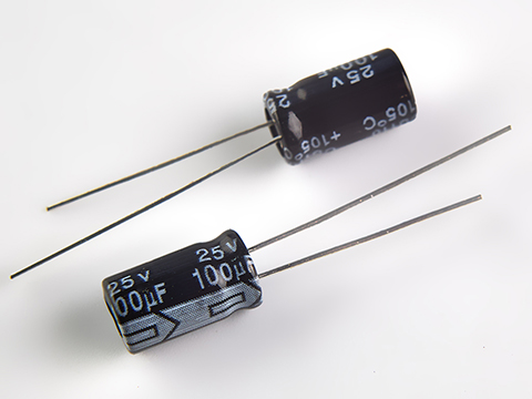 100мкф 25в 105° CD110 (6Х11) конденсатор FARATON 100мкф 25в 105° CD110 (6Х11) конденсатор FARATON