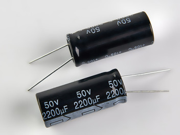 2200мкф 50в 105° CD1 ...