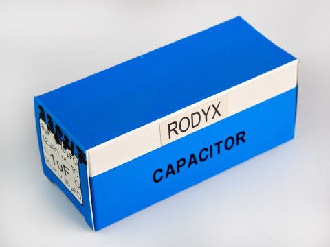1мкф 450VAC 5% (30Х57) CBB60-G гибк.выв.+БОЛТ пусковой конденсатор RODYX